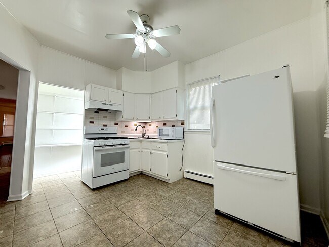 Photo - 2308 N Monticello Ave Unit 1