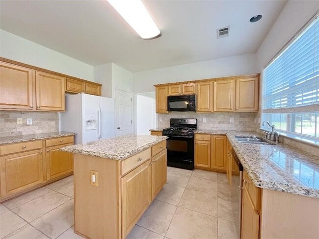 Photo - 8205 Norwich Pl