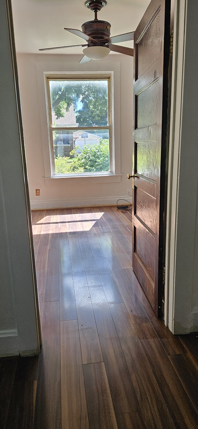 Photo - 129 N Bergan Ave