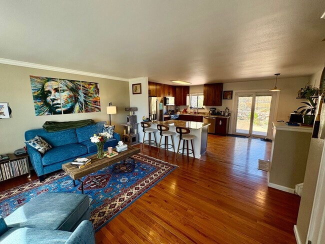 Photo - Stunning Morrison 3 bed/2 bath Corner Lot