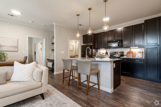 1BR, 1BA - 734SF - Preserve at Plum Creek