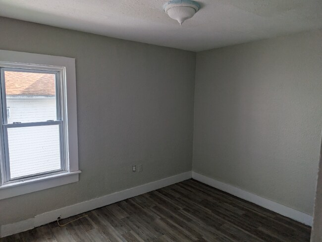 Photo - 1010 Snyder Ave