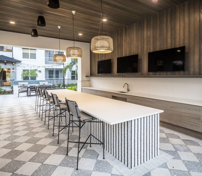 Jefferson Lake Howell Apartments Casselberry, FL