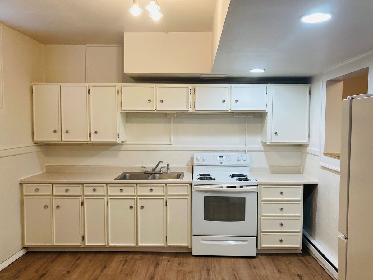 Photo - Ebert Apartments