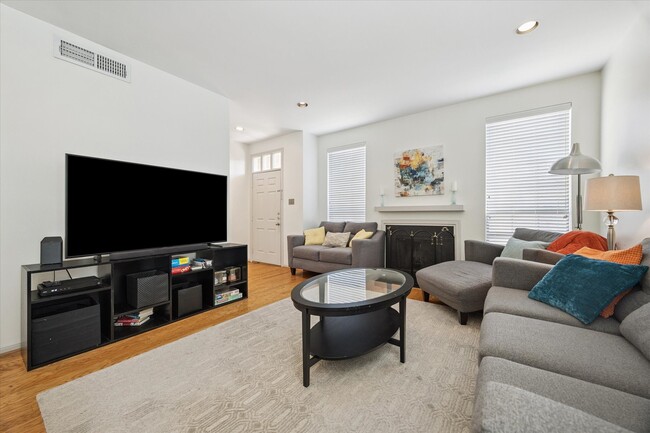 Photo - 4000 Purdue St Unidad 161