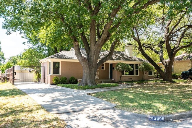 Photo - 3605 Park Ridge Blvd Rental