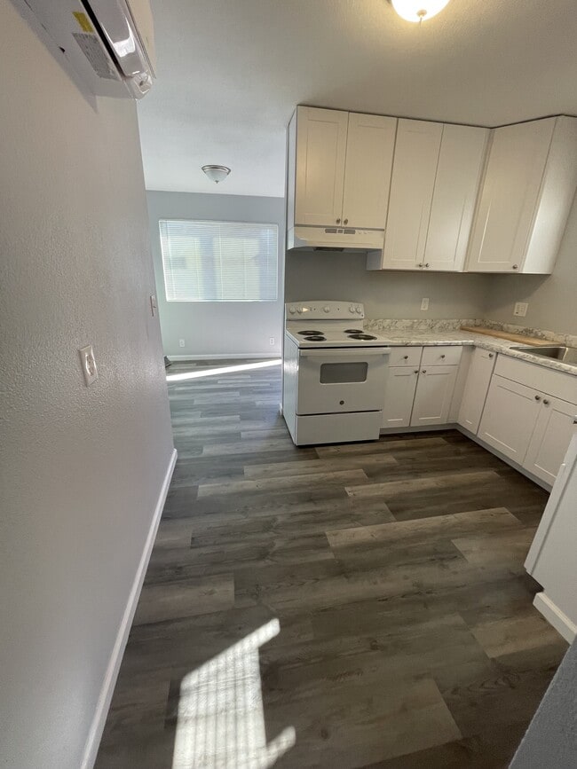 Photo - 1311 Lemon St