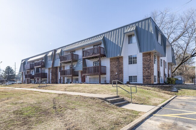 Exterior 2