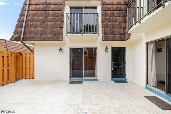 Photo - 1418 Park Shore Cir