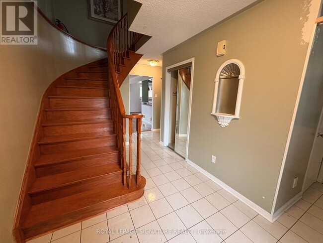 Photo - 6037 Duford Dr