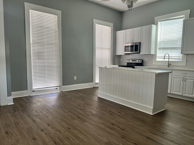 Photo - 2535 Upperline St Unidad A