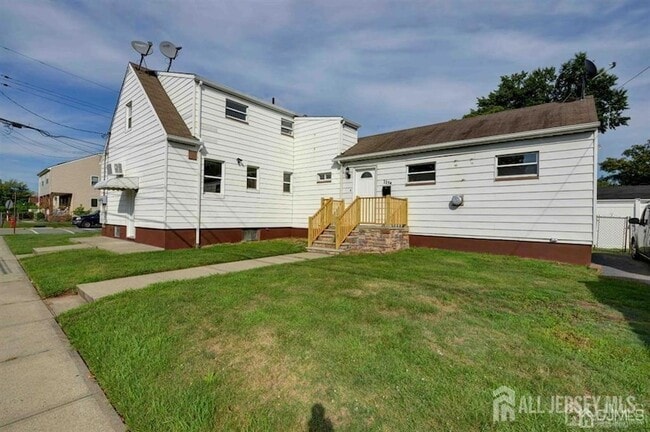 Building Photo - 115 Pulaski Ave Unit B