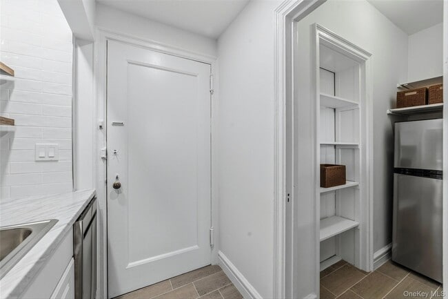 Photo - 14 N Chatsworth Ave Unit 1K