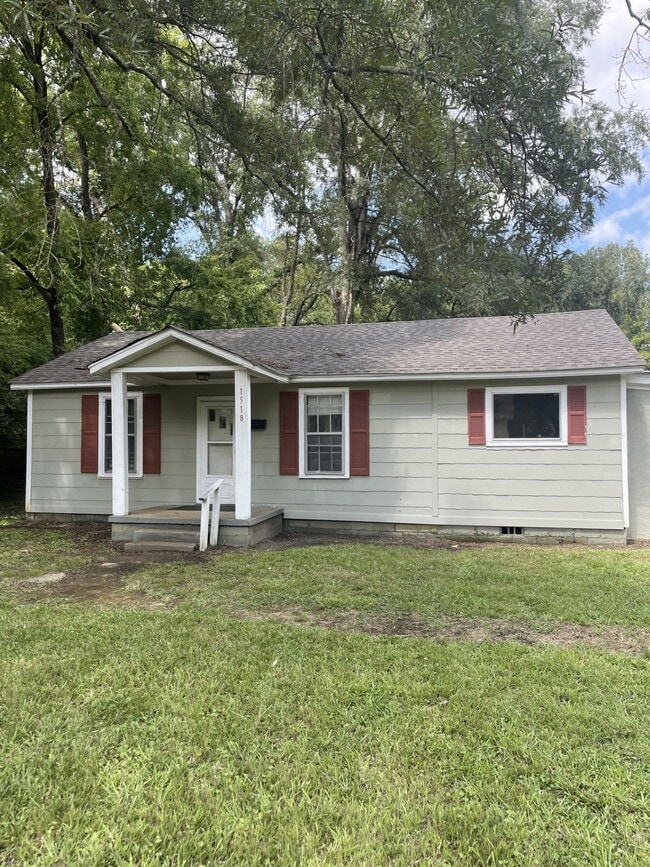 Building Photo - 1518 Boggan Dr Rental