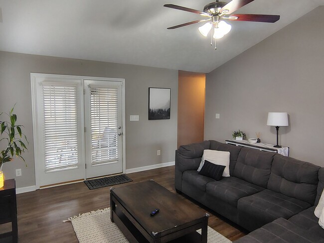 Photo - 137 Appalachian Dr
