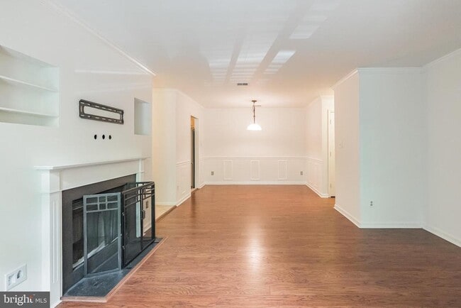 Photo - 2811 Lee Oaks Ct Unit 304