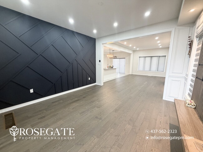 Photo - Spacious 4-Bedroom + Den Upper-Level Apartment with Garage & Backyard in Brampton Unit 1