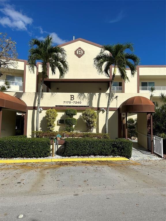 Building Photo - 7214 S Devon Dr Unit 211