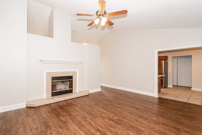 Photo - 606 Charles Pinckney St