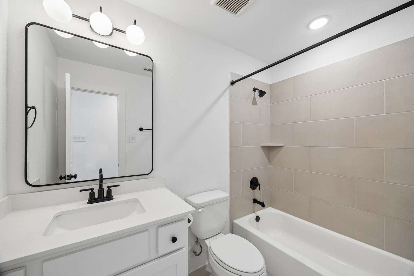 Photo - 15085 Berry Brk Dr