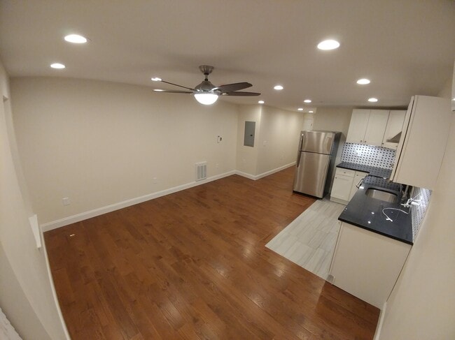 Photo - 520 N 15th St Unit #3