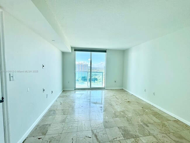 Photo - 2101 Brickell Ave Unit 2411