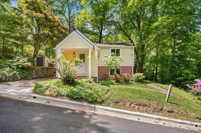 3 Bed 1.5 Bath - Takoma Park Cottage - Mov... - 3 Bed 1.5 Bath - Takoma Park Cottage - Mov...