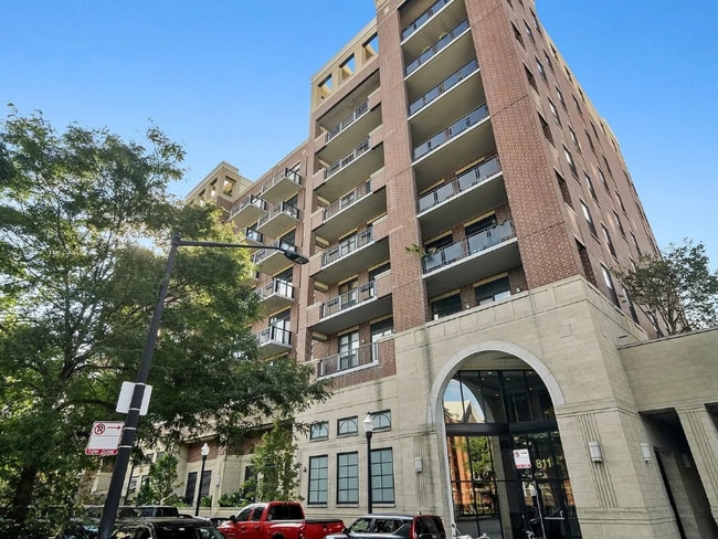 Photo - 811 W 15th Pl Unidad 815
