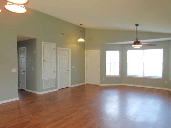 Photo - Spacious 3 Bedroom, 2 Bath Brick Home in Southwest Pensacola Near NAS & Beaches