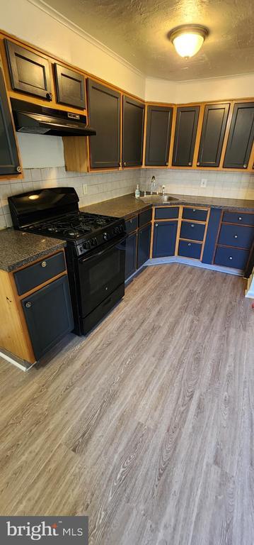 Photo - 408 W 21st St