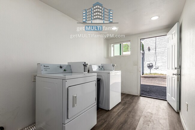 Photo - 525 N 32nd St Unidad 12A