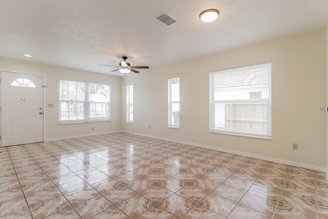 Photo - 9474 Chandon Dr