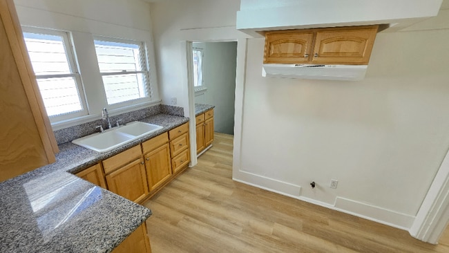 Photo - 3220 W 2nd St Unidad 3224-2