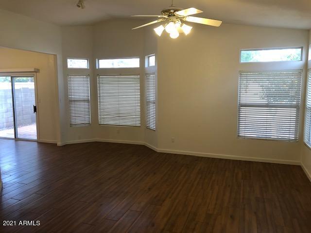 Photo - 1450 E Beacon Dr