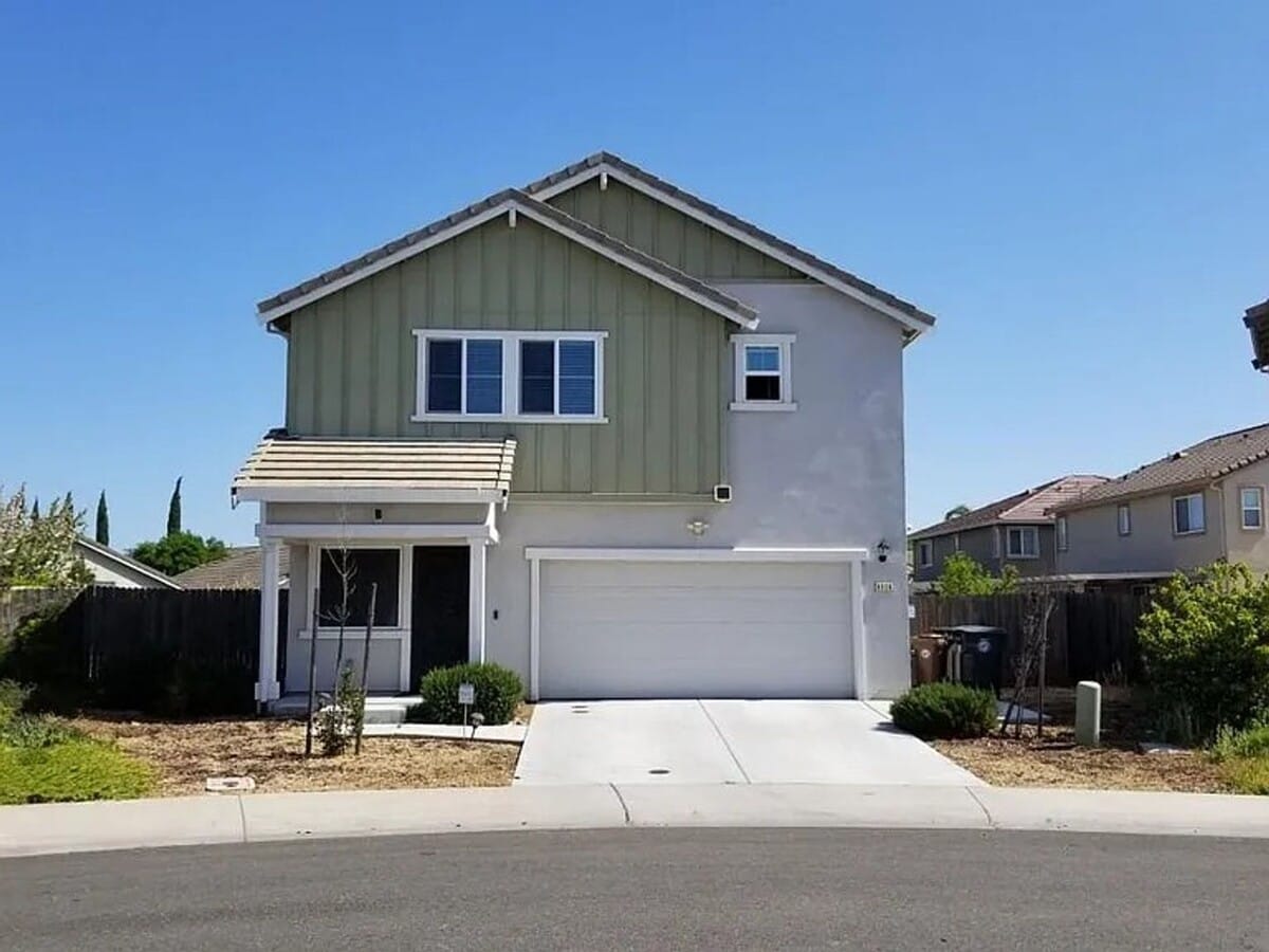 Nice home with a huge back yard - Nice home with a huge back yard