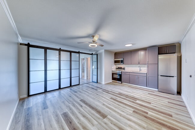 Photo - Fremont Manor