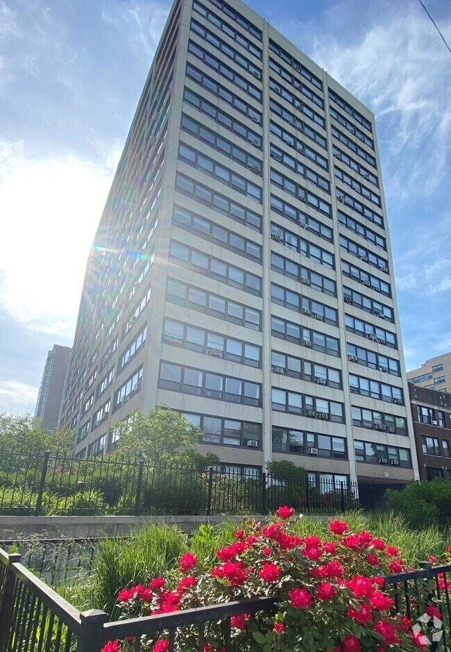 Building Photo - 4180 N Marine Dr Rental