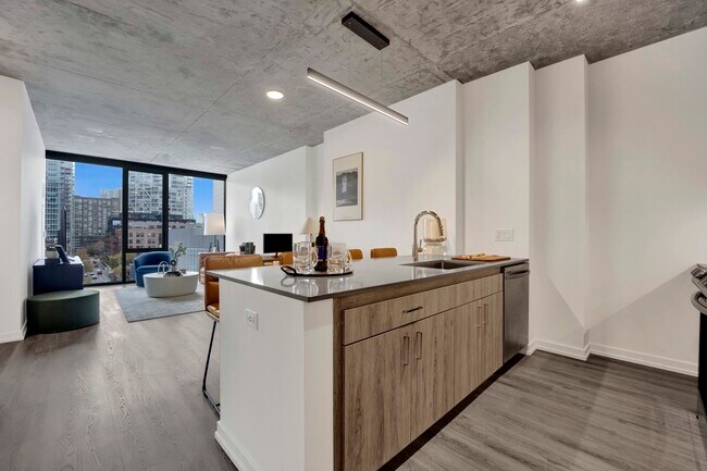 Photo - 808 N Cleveland Ave Unit 810