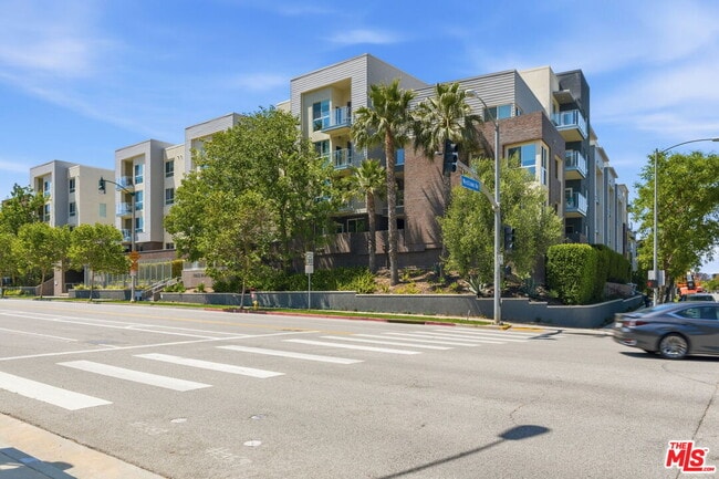 Photo - 12655 Bluff Creek Dr Unit 108