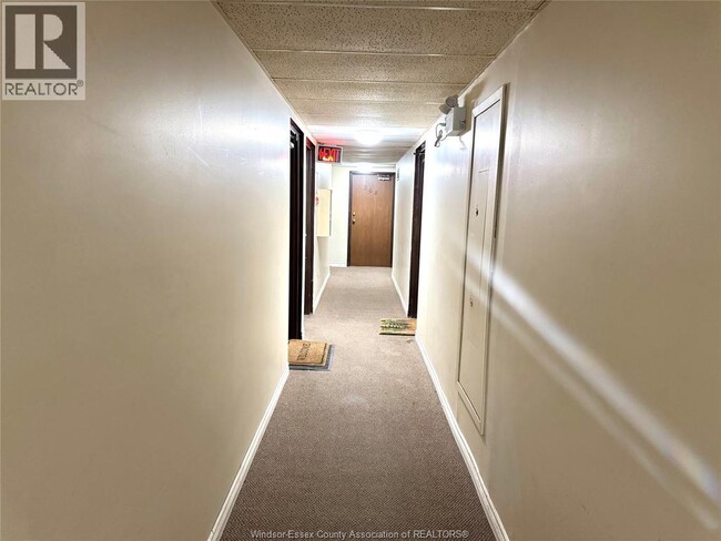 Photo - 2565 Lauzon Rd Unit 211