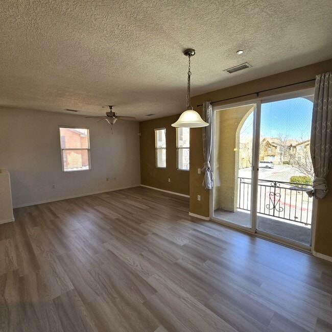 Photo - 601 Menaul Blvd NE Unit 4406