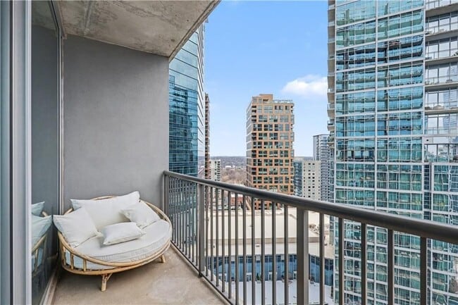 Photo - 1080 Peachtree St NE