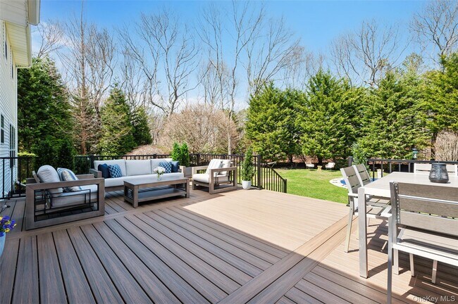 Photo - 39 Hollow Ln