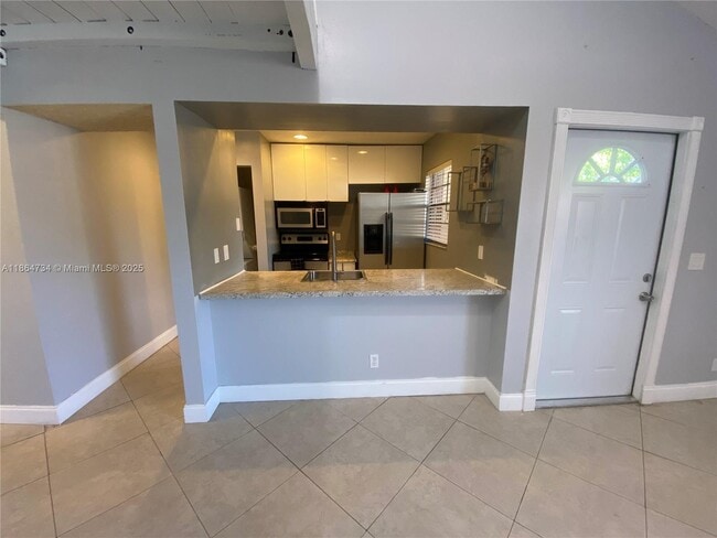 Building Photo - 2031 SW 81st Way Rental