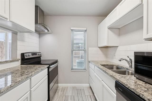 Building Photo - 4039 Cole Ave Unit 106