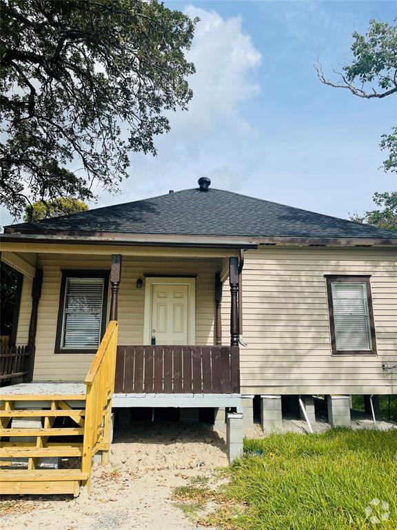 Building Photo - 1017 S Kansas St Rental