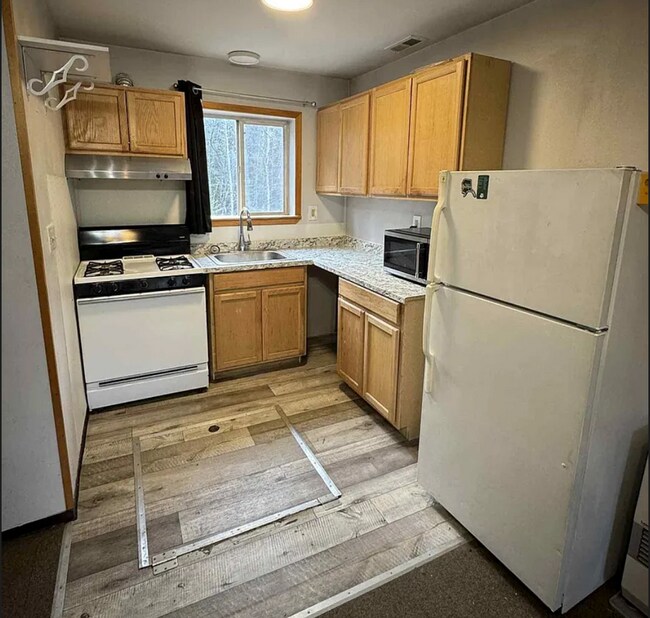 Photo - Private Home That's Still Close to the Ame...