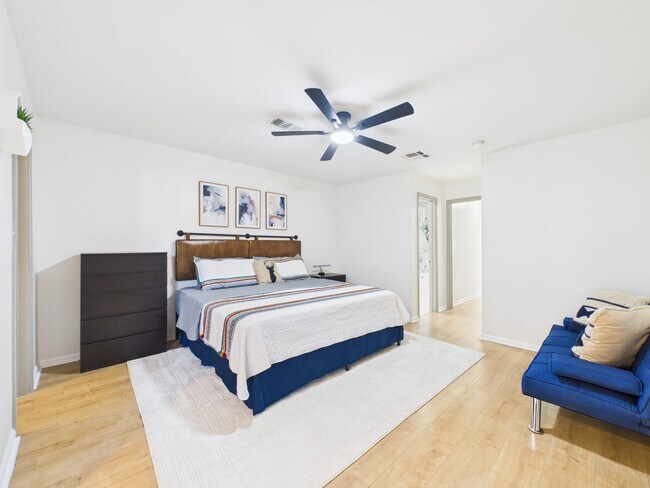 Photo - 7836 Bateman Ln Unit 7836