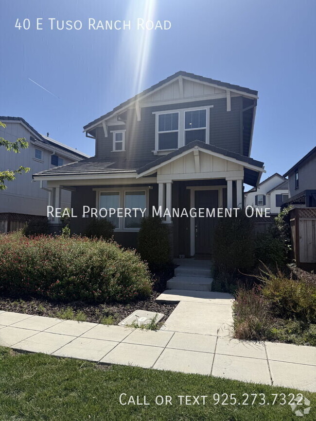 Building Photo - 40 Tuso Ranch Rd Rental