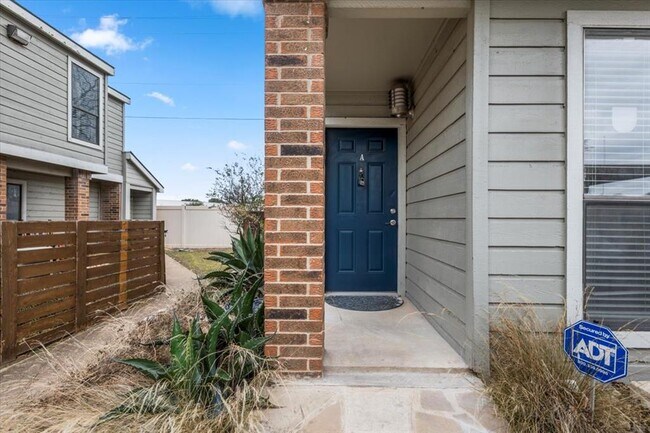 Photo - 2018 W Rundberg Ln